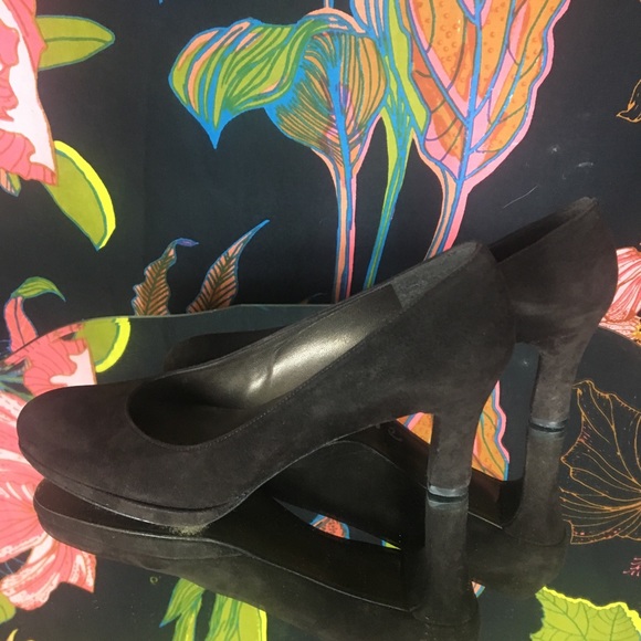STUART WEITZMAN BROWN SUEDE PLATFORM PUMPS - Picture 4 of 7